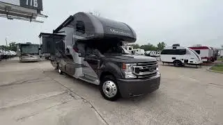 2021 Thor Motor Coach Magnitude XG32