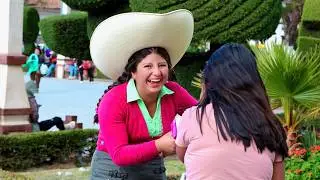 No vas a parar de reir con estas Preguntas con doble sentido que hice a las Huanuqueñas