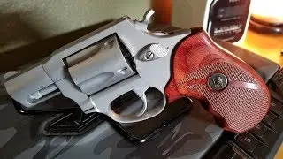 Pachmayr Renegade Grips - Taurus Model 85