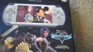 Распаковка набора Kingdom Hearts Birth by Sleep Entertainment для PSP 3000
