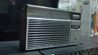 ( Sold ) 7288022810 price 6000 National panasonic vintage model Radio 1970 year full condition