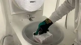How to store cells in a liquid nitrogen tank