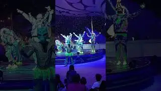 3D show 🕺🏻💃🏻@SeaWorld #yasisland #abudhabi #seaworld #3dshow #fun#learning #dance #exploremore