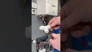 How to connect copper pipe to push fit pipe with speed fit John Guest #Plumber #Plumbing #DIY￼