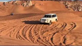 #dunebashing #uae#dubaidistrict #dubai #dubailife #winterfun #offroad#desertadventures #offroading