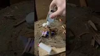 How to start a fire in an emergency with hand sanitizer #survival #howto #bushcraft #outdoors