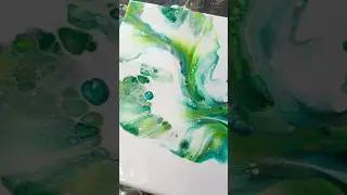 💚🍀🌲🌿🌱🌳 #chelsccreations #abstractartist #fluidartist #pourart #greenart #originalartwork