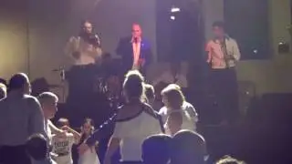 Σαράντα βάρκες/Παπαδοπούλα λεβεντονιά - Σπύρος Μπρέμπος