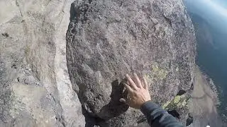 Mt. Thielsen climb Summit Block Scramble and Rappel
