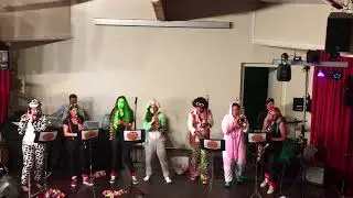 Band'Ap&eacute;ro - I Gotta Feeling
