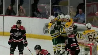 Burrows brings Mr. Hockey title back to Musketeers