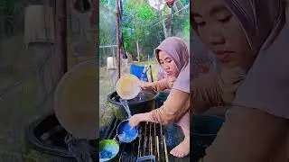 Daun singkong tumbuk