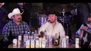 Zapatos Despegados - EL ABOYTES Y Su Carril Izquierdo (Con Banda)