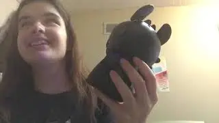How to Train Your Dragon: The Hidden World Hatching Toothless Review Part 2 (Playing with Toothless)