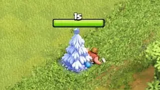Clash of Clans - WHAT HAPPENS IF YOU REMOVE THE 2017 CHRISTMAS TREE?