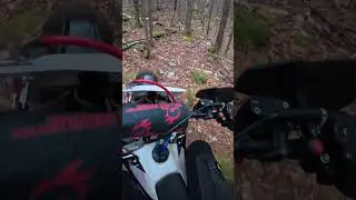 Game of risk with no ice studs in your tires 🫡 Justin #winter #hardenduro #ice #enduro #2stroke r