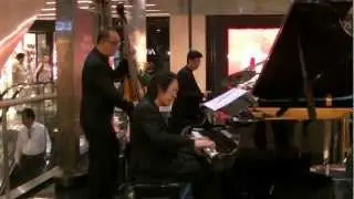 CNY Music 拜年 (Bai Nian) by Nicholas Lim Trio @ Paragon Music En Vogue 22 Feb 13