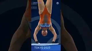 Exceptional Dive | Armstand by Celine Van Duijn #womensdiving #diving