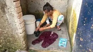 How to wash clothes by hand 