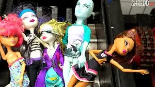 Shredding 24 Monster High Dolls | Epic Doll Destruction Challenge!