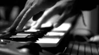 Future Dub Orchestra- Sharper Than A Razor Blade- Live Lounge
