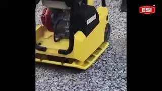 REVERSIBLE PLATE COMPACTOR