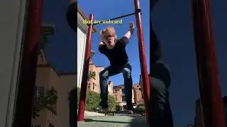 Нереальные плечи. #шорты