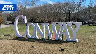 Holiday decorations bringing money to downtown Conway businesses