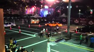 Ultra festival people jumping gate