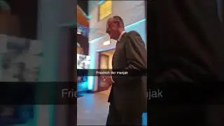 Friedrich du Manyak Friedrich Merz stolpert | Meme #534