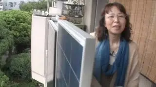 Off the grid: Tokyo woman pays no electric bill for five years