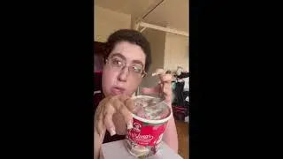 Little Debbie’s Christmas Tree Cakes ice cream review