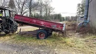 K&ouml;p Traktorvagn med tippfunktion p&aring; Klaravik.se