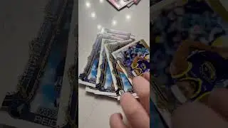 Unboxing a basketball 2025-2026 holiday box!