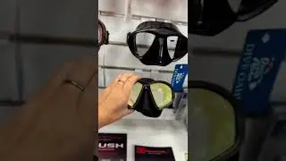 Mask Shopping at the Ala Moana @DiveOahu Shop