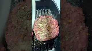 #Dinner #Hungry #Burgers #Beefy #delicious #castiron  #Skillet #shorts #simple #tasty