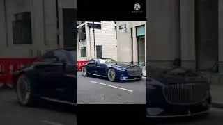 The Flash 2022 Micheal Keaton In Bruce Wayne's Car