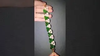 #bracelet #beadsbracelet #easybracelet #handmadebracelet #jewelrymaking beads bracelet at home
