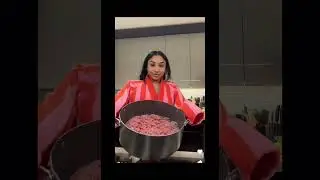 Ari Fletcher Sunday cooking vlog