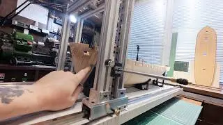 Установил корпус на стапель | Разметка под обшивку подводной части корпуса | Практическая работа 9