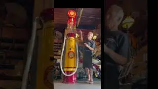 1920s Gilbarco visible gas pump restored by the MantiquesNetwork￼