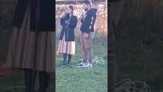 &icirc;n clipele grele din viața