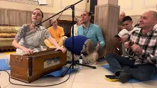 kirtan Sri Rupa d.dand Bhadra Balaram d.