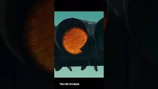 New trailer for #TheLifeofChuck #TomHiddleston📽️directed by #MikeFlanagan 🎥 in theatres this June