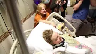 SXSW Crash Survivor Gets Private Concert in Hospital