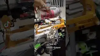 Testing a 360kg Servo Robotic Claw / 3D printed / arduino controlled / holding a can