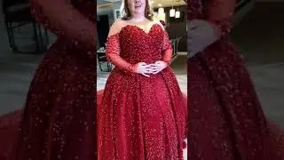 Let&rsquo;s be honest, this dress is the most red wedding dress you&rsquo;ll ever see. 😍❤️❤️
