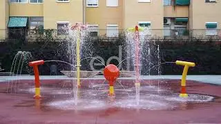 Fuente Lúdica de agua Jardins de la Noguera - el Prat de Llobregat