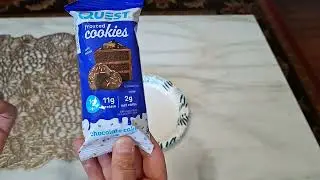 Game Nexus Snack Review Quest Chocolate Cake Frosted Cookies Healthy Builder Protein