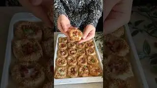 Hazır yufkadan minik susamlı pizzalar 👌🏻 Tarifi yorumda 👇🏻 #pizza #food #b&ouml;rek